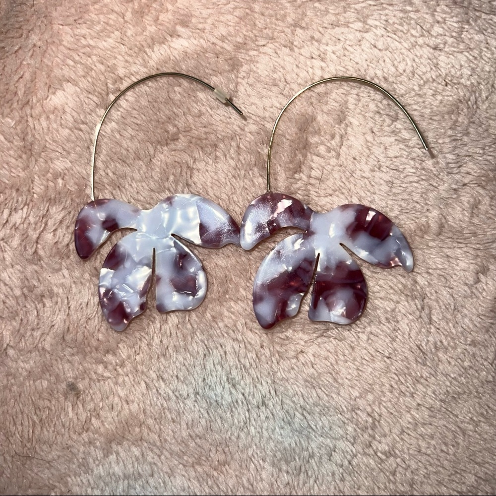 Leaf earrings 🌸